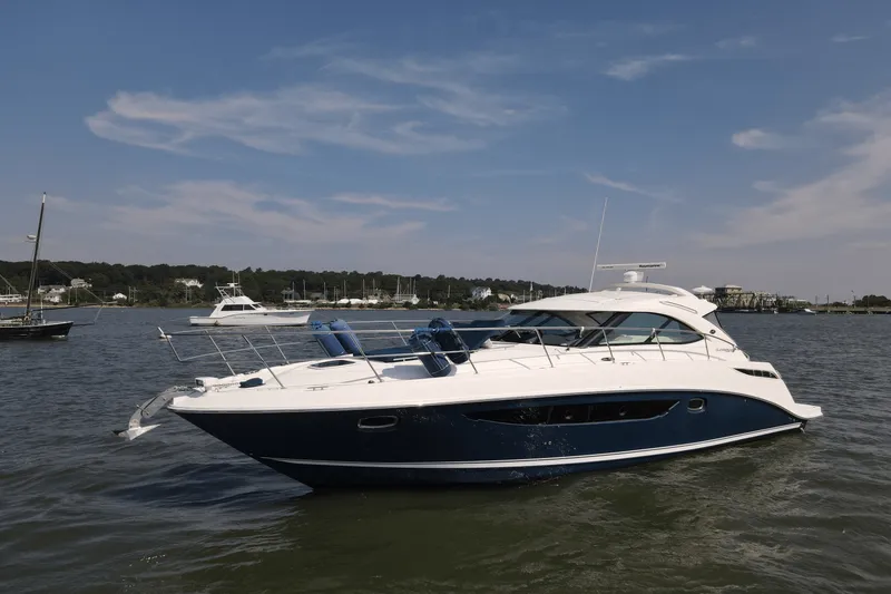 Slide: The Image of Sea Ray 410 SUNDANCER 2014 - 10