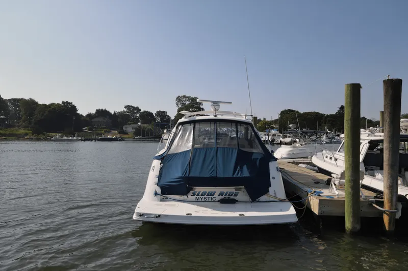 Slide: The Image of Sea Ray 410 SUNDANCER 2014 - 17