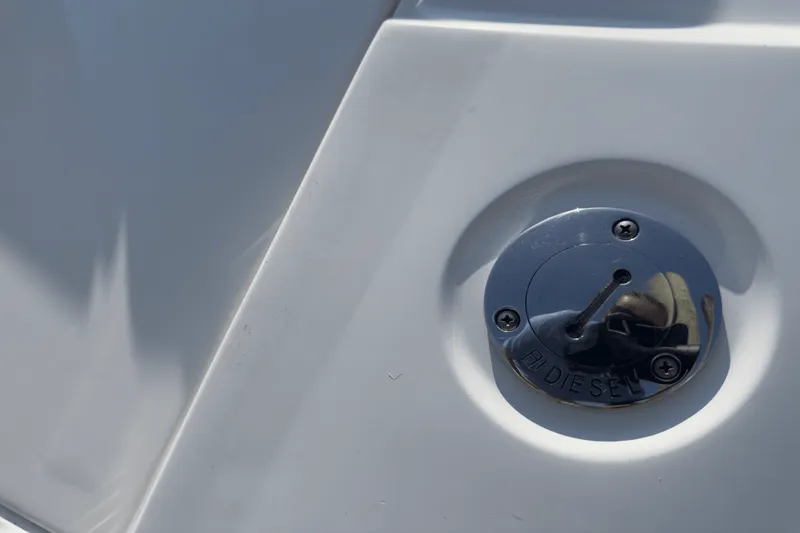 Slide: The Image of Sea Ray 410 SUNDANCER 2014 - 33