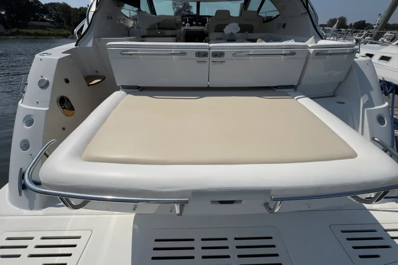 Slide: The Image of Sea Ray 410 SUNDANCER 2014 - 36