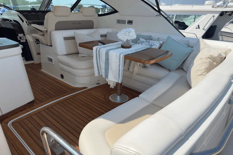 Slide: The Image of Sea Ray 410 SUNDANCER 2014 - 49