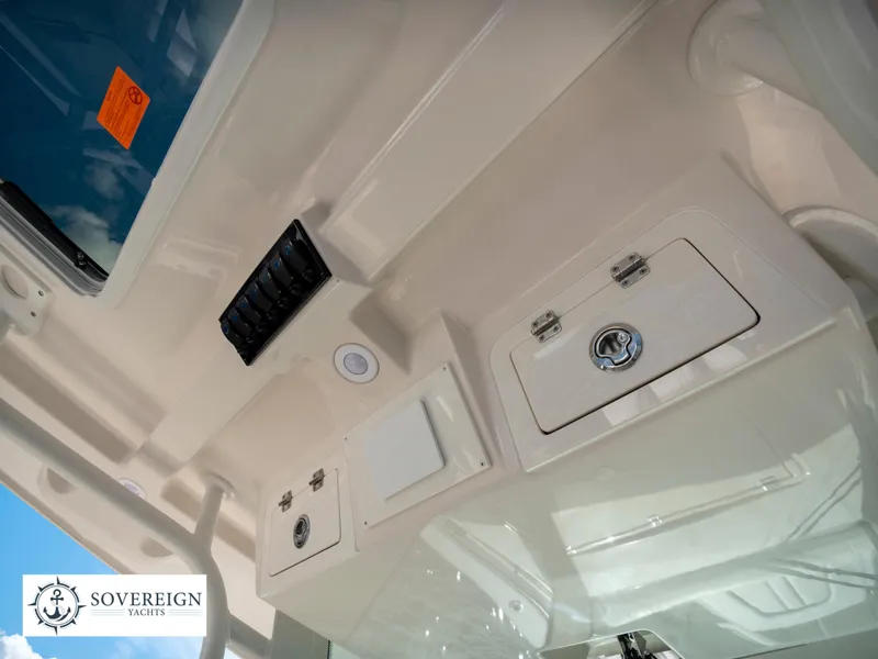 Slide: The Image of Sailfish 360 CC 2024 - 56