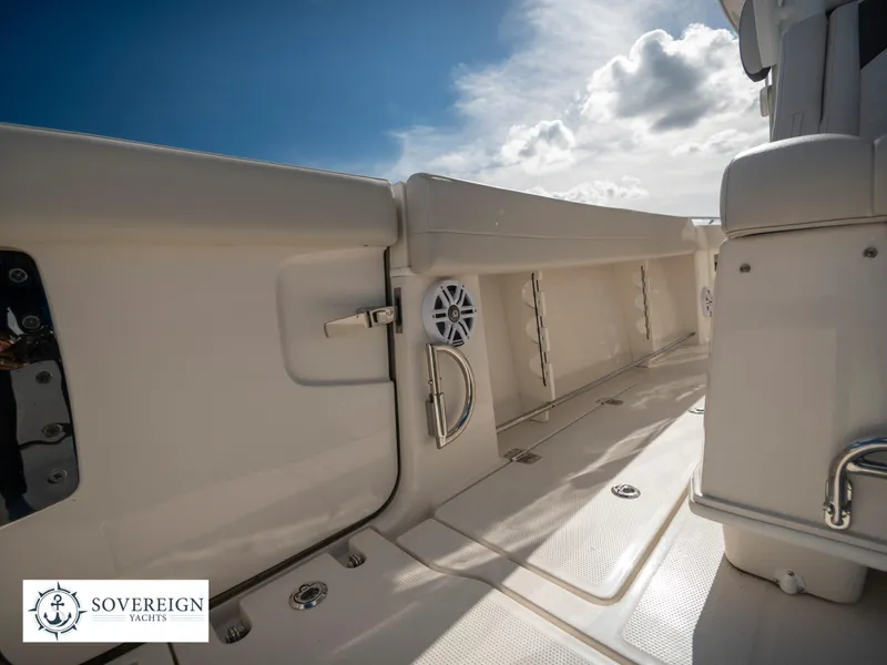 Slide: The Image of Sailfish 360 CC 2024 - 64