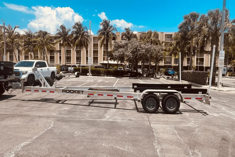 Slide: The Image of Sea Ray 290 SDX OUTBOARD 2024 - 48