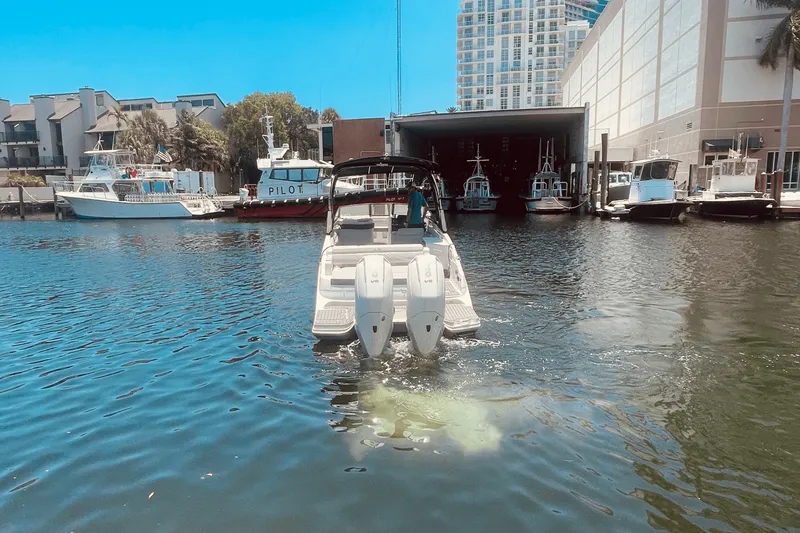 Slide: The Image of Sea Ray 290 SDX OUTBOARD 2024 - 7