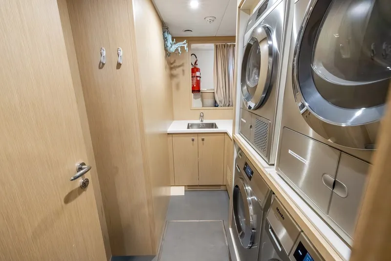 Slide: The Image of CUSTOM LINE NAVETTA 42 2023 - 66