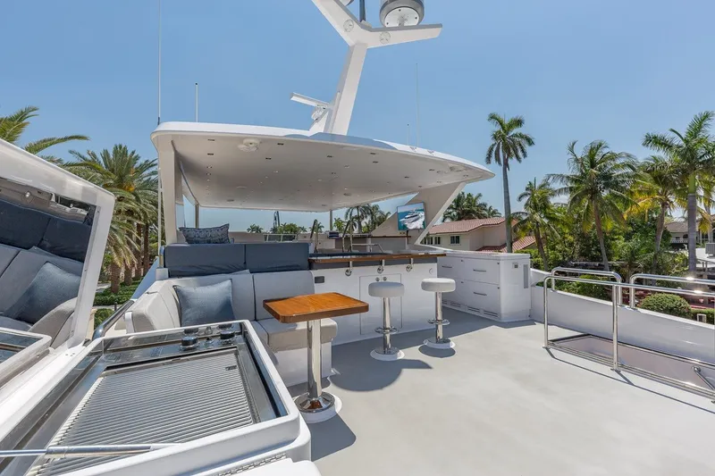 Slide: The Image of HARGRAVE CUSTOM YACHTS Raised Pilothouse 2018 - 6