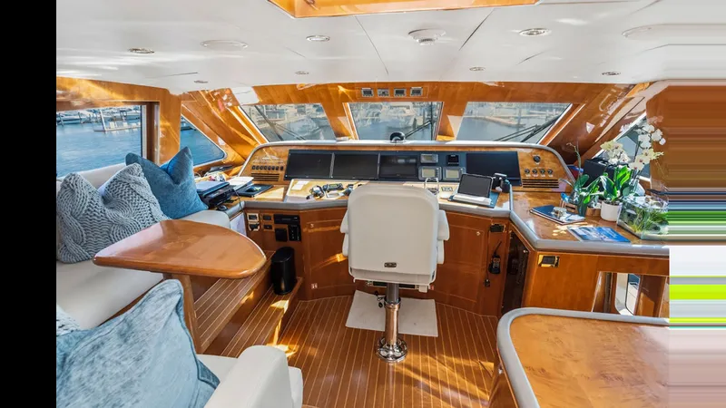 Slide: The Image of HARGRAVE CUSTOM YACHTS 100 2009 - 21