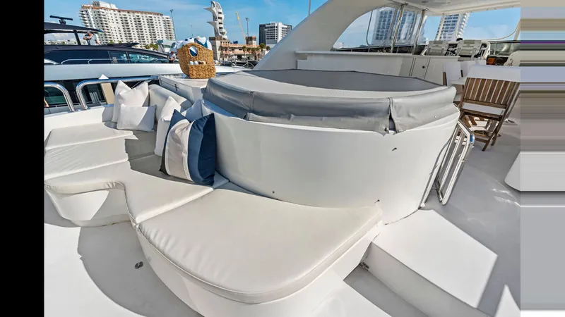 Slide: The Image of HARGRAVE CUSTOM YACHTS 100 2009 - 25