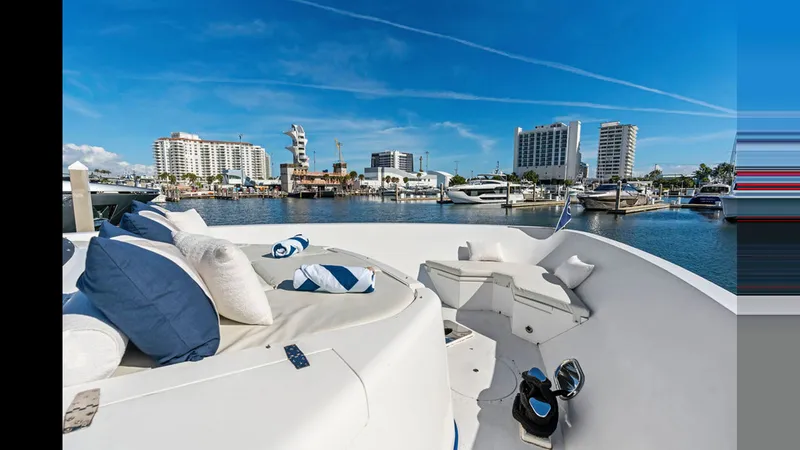 Slide: The Image of HARGRAVE CUSTOM YACHTS 100 2009 - 3