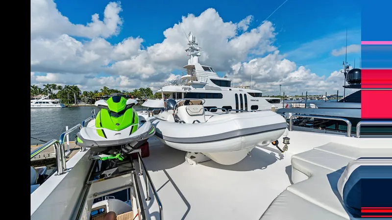 Slide: The Image of HARGRAVE CUSTOM YACHTS 100 2009 - 29