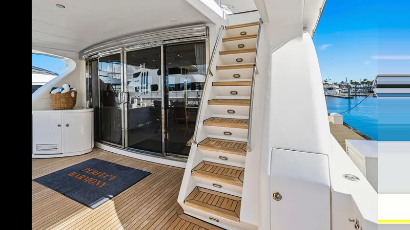 Slide: The Image of HARGRAVE CUSTOM YACHTS 100 2009 - 11