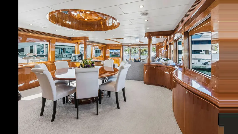Slide: The Image of HARGRAVE CUSTOM YACHTS 100 2009 - 16