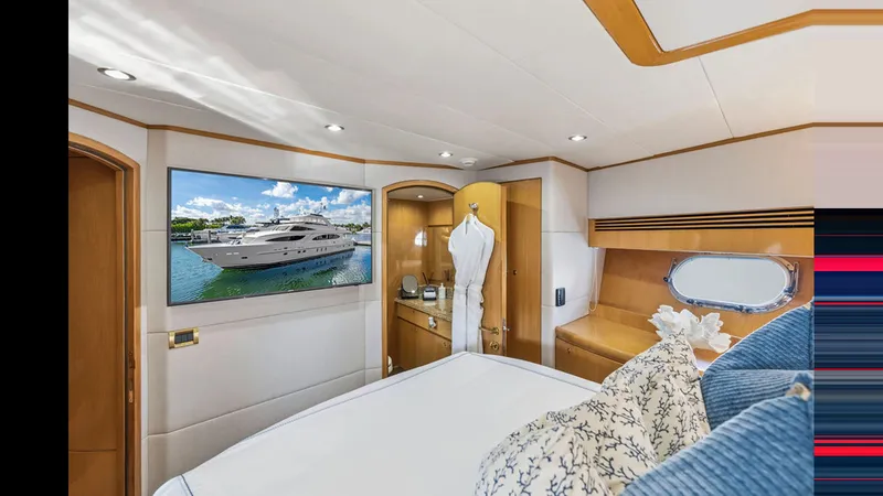 Slide: The Image of HARGRAVE CUSTOM YACHTS 100 2009 - 38