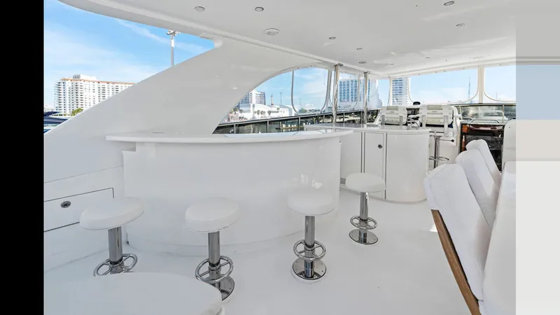 Slide: The Image of HARGRAVE CUSTOM YACHTS 100 2009 - 26