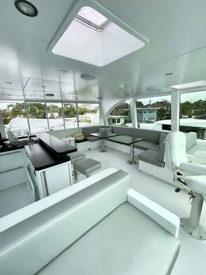 Slide: The Image of HARGRAVE CUSTOM YACHTS SKylounge 2021 - 12