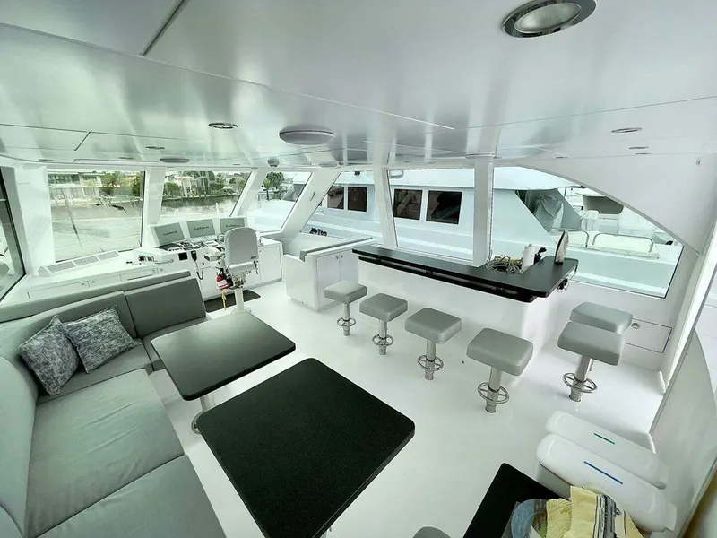 Slide: The Image of HARGRAVE CUSTOM YACHTS SKylounge 2021 - 7