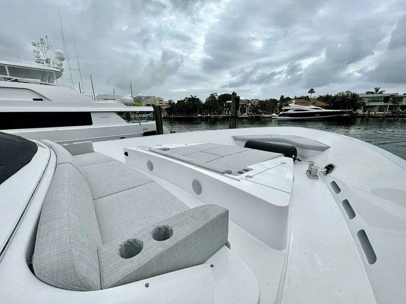 Slide: The Image of HARGRAVE CUSTOM YACHTS SKylounge 2021 - 4