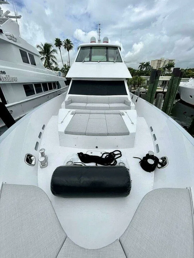 Slide: The Image of HARGRAVE CUSTOM YACHTS SKylounge 2021 - 3
