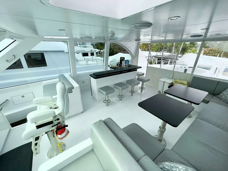 Slide: The Image of HARGRAVE CUSTOM YACHTS SKylounge 2021 - 8