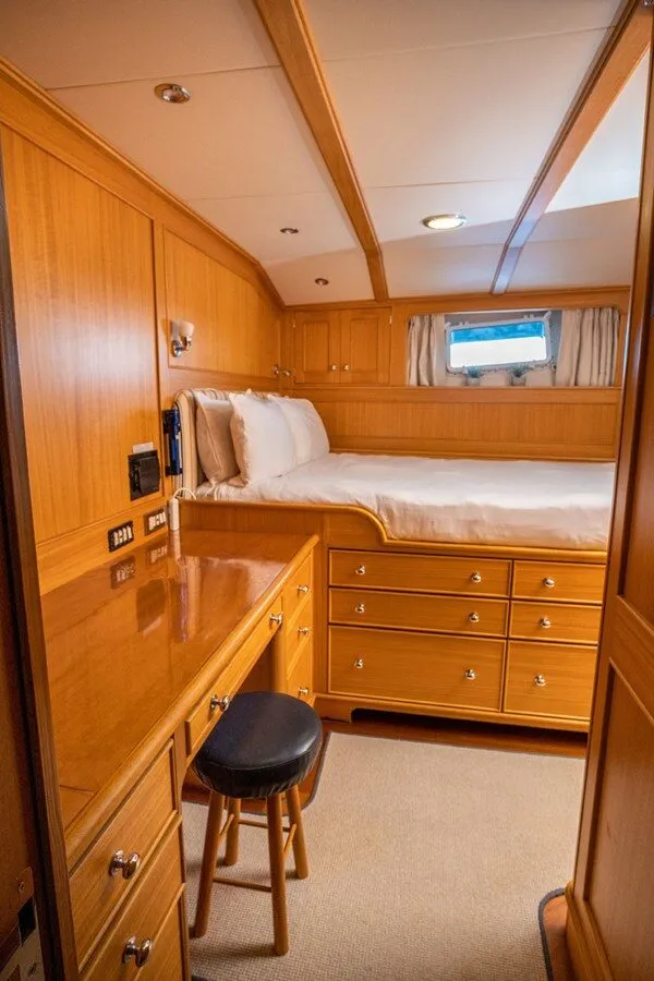 Slide: The Image of PALMER JOHNSON Motor Yacht 1999 - 31