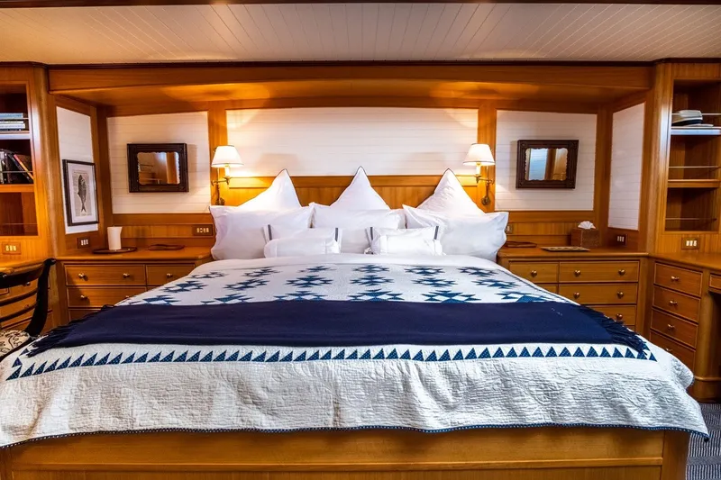 Slide: The Image of PALMER JOHNSON Motor Yacht 1999 - 20