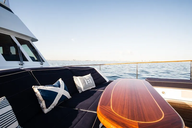 Slide: The Image of PALMER JOHNSON Motor Yacht 1999 - 36