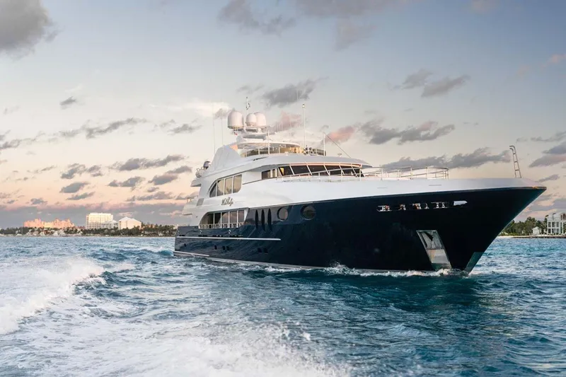 Slide: The Image of TRINITY YACHTS Tri-Deck 2005 - 70