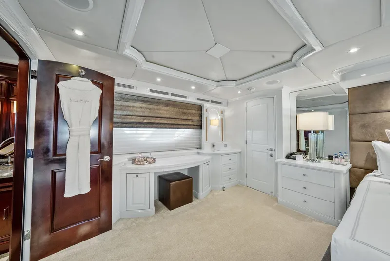 Slide: The Image of TRINITY YACHTS Tri-Deck 2005 - 13