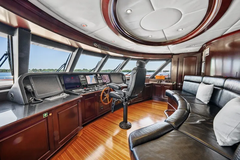 Slide: The Image of TRINITY YACHTS Tri-Deck 2005 - 34