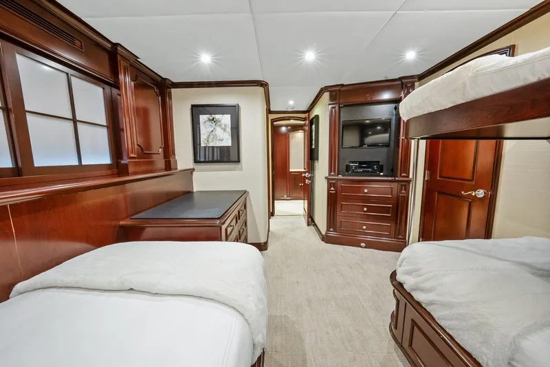 Slide: The Image of TRINITY YACHTS Tri-Deck 2005 - 19