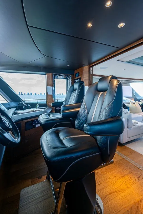Slide: The Image of PRINCESS YACHTS X95 2022 - 65