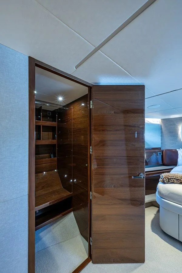 Slide: The Image of PRINCESS YACHTS X95 2022 - 48