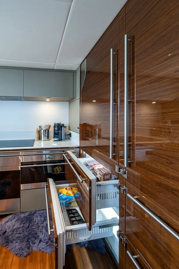 Slide: The Image of PRINCESS YACHTS X95 2022 - 28
