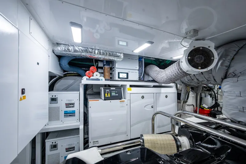 Slide: The Image of PRINCESS YACHTS X95 2022 - 103