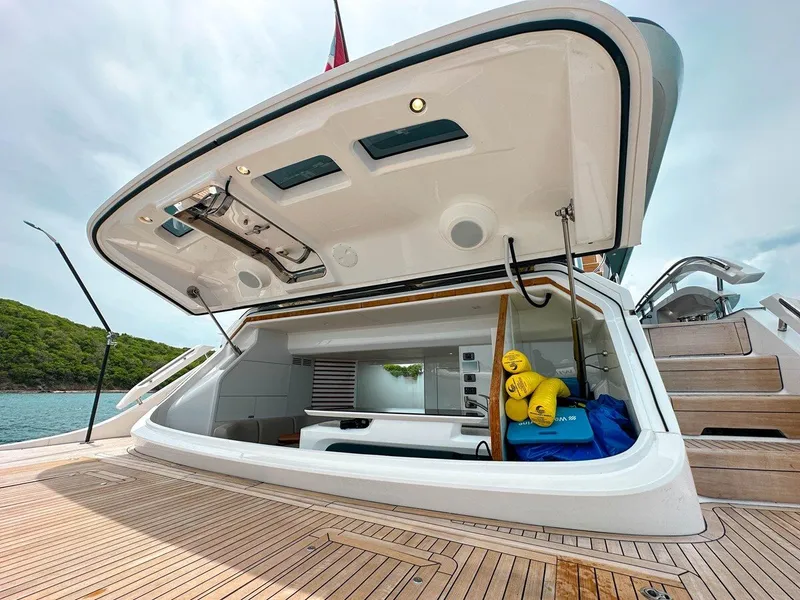 Slide: The Image of PRINCESS YACHTS X95 2021 - 23