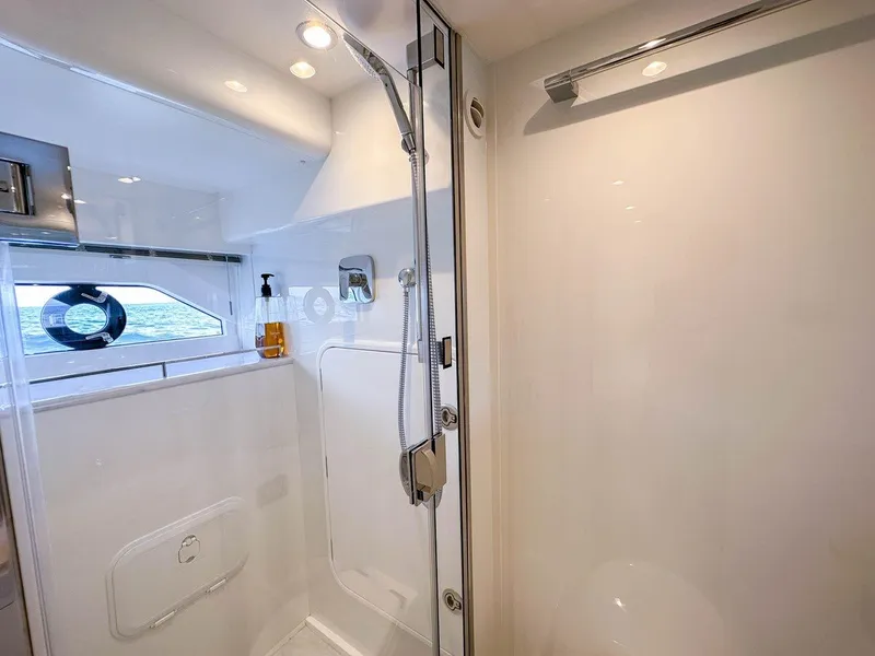 Slide: The Image of PRINCESS YACHTS X95 2021 - 61