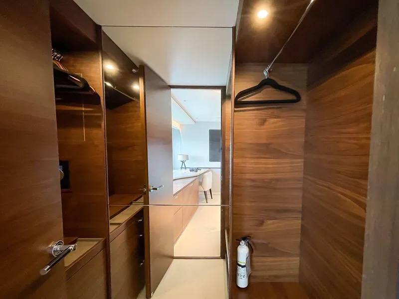 Slide: The Image of PRINCESS YACHTS X95 2021 - 73