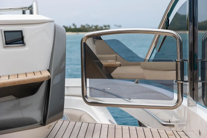 Slide: The Image of PRINCESS YACHTS X95 2021 - 105