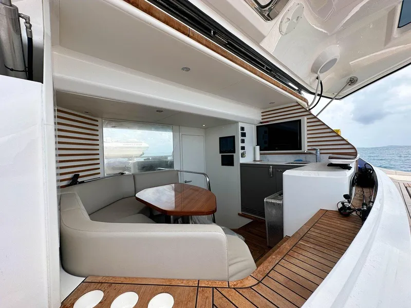 Slide: The Image of PRINCESS YACHTS X95 2021 - 25