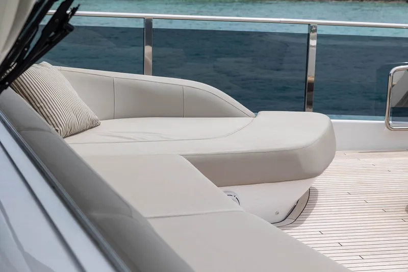 Slide: The Image of PRINCESS YACHTS X95 2021 - 97