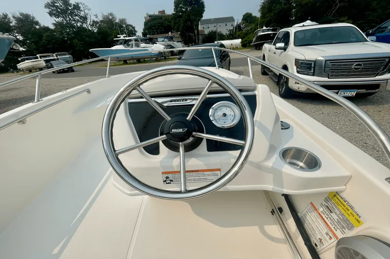 Slide: The Image of Boston Whaler 130 Super Sport 2026 - 7