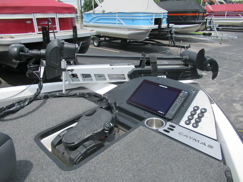 Slide: The Image of Caymas CX 21 2023 - 5