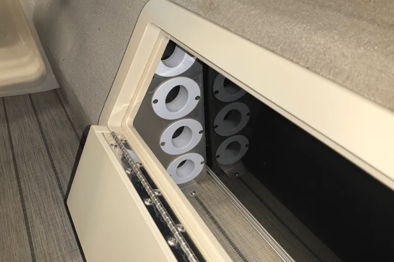 Slide: The Image of Sylvan 8520 CNF 2018 - 61