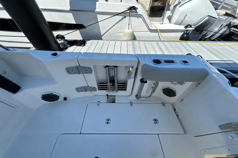 Slide: The Image of Boston Whaler 365 Conquest 2025 - 15