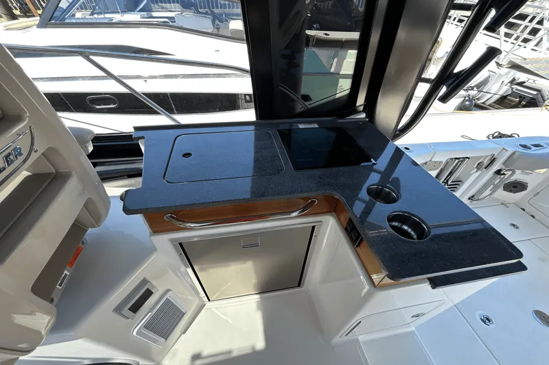 Slide: The Image of Boston Whaler 365 Conquest 2025 - 21