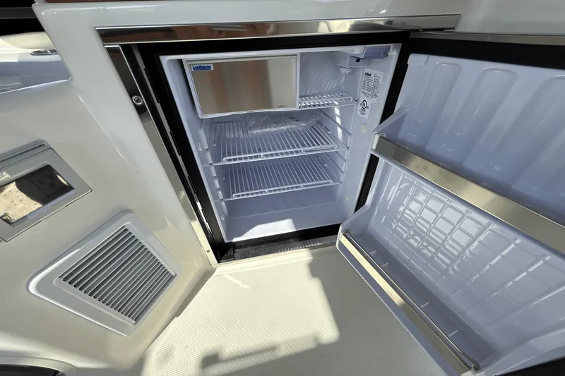 Slide: The Image of Boston Whaler 365 Conquest 2025 - 24