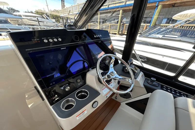 Slide: The Image of Boston Whaler 365 Conquest 2025 - 29