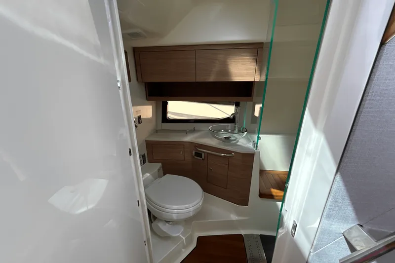 Slide: The Image of Boston Whaler 365 Conquest 2025 - 44