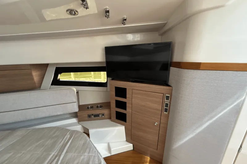 Slide: The Image of Boston Whaler 365 Conquest 2025 - 55